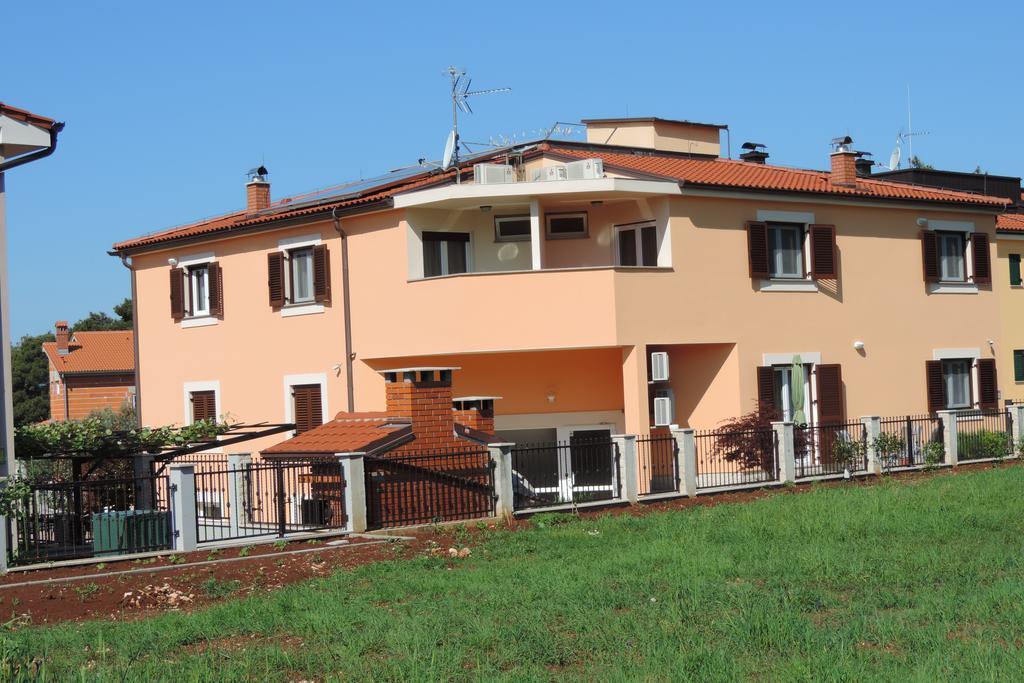 Apartment Pineta *